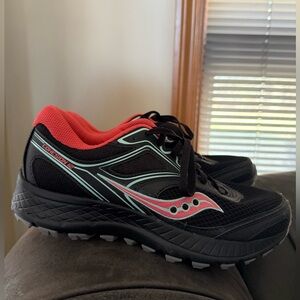 Saucony Women's Running Shoes Size 7